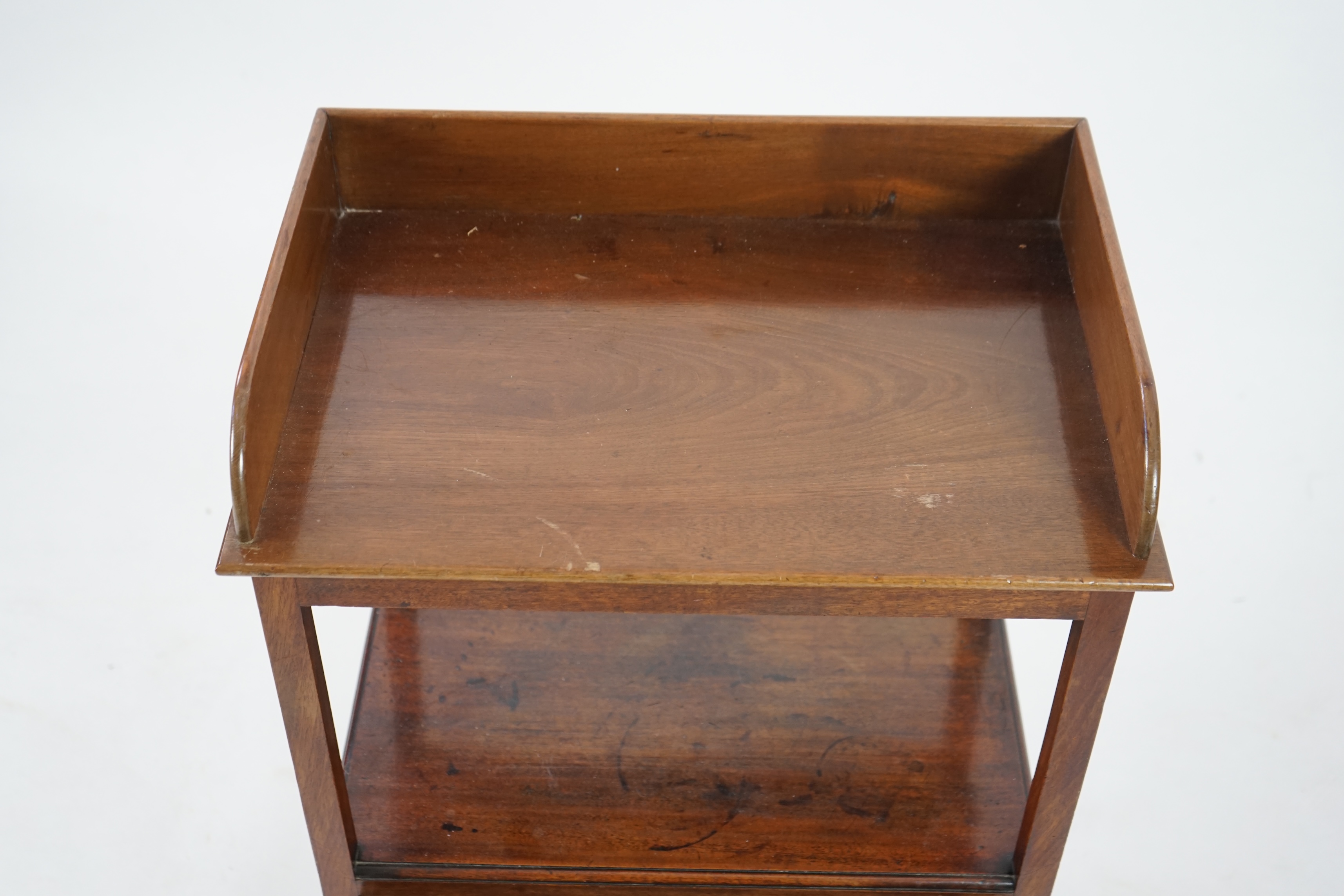 A Regency mahogany two tier wash stand